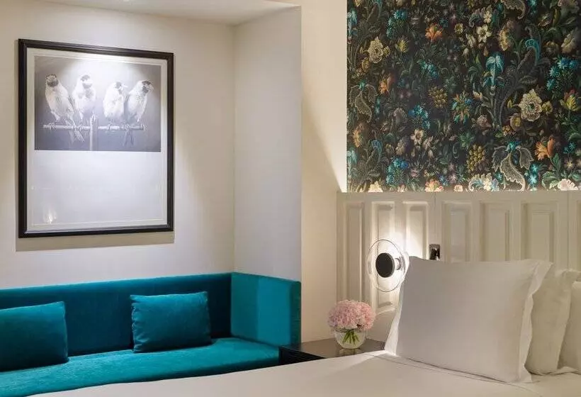 Отель H10 Casanova