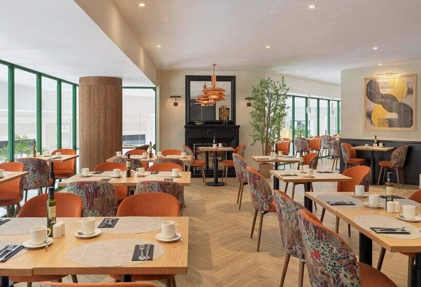 Отель H10 Casanova