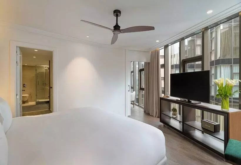 Отель H10 Casanova