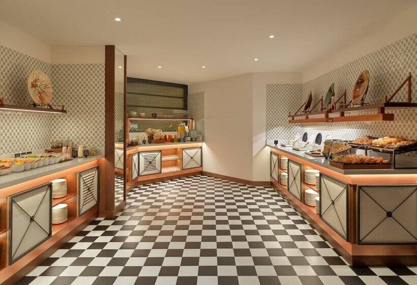 Отель H10 Casanova