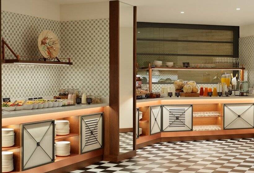 Отель H10 Casanova