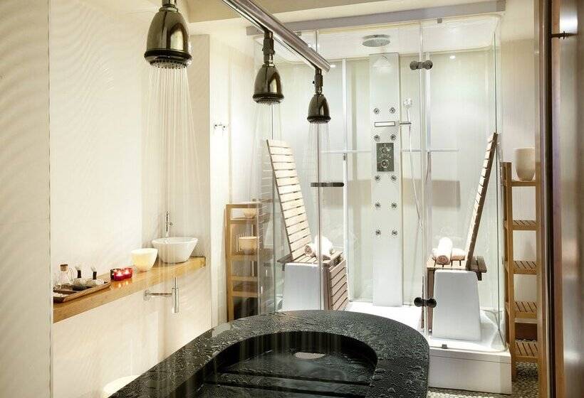 Отель H10 Casanova