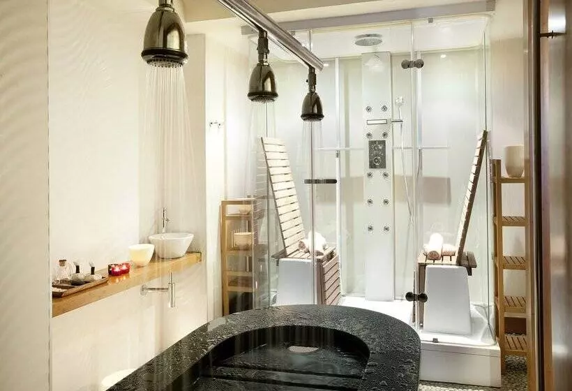 Отель H10 Casanova