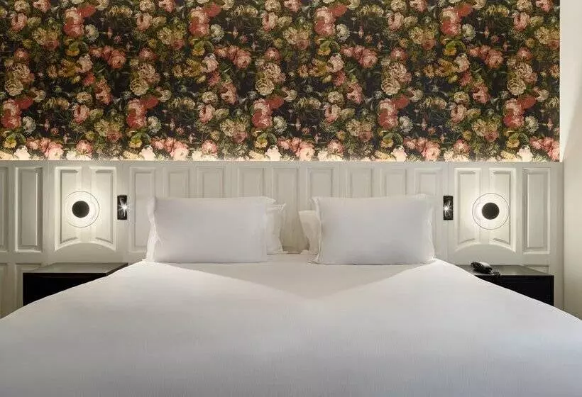 Отель H10 Casanova