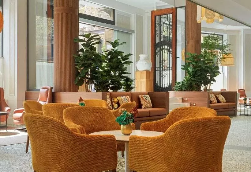 Отель H10 Casanova