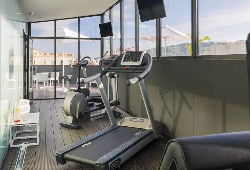 Отель H10 Casanova