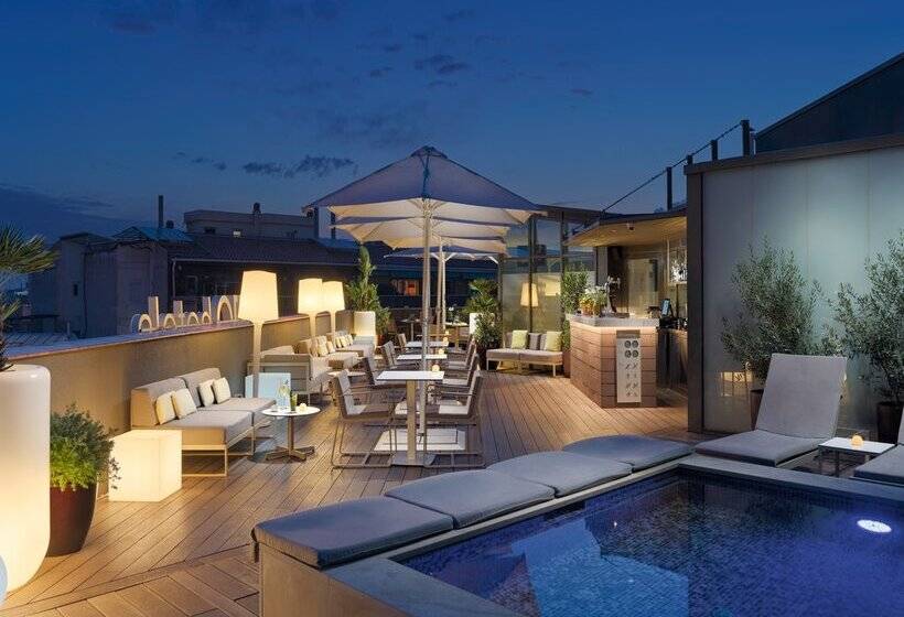 Отель H10 Casanova