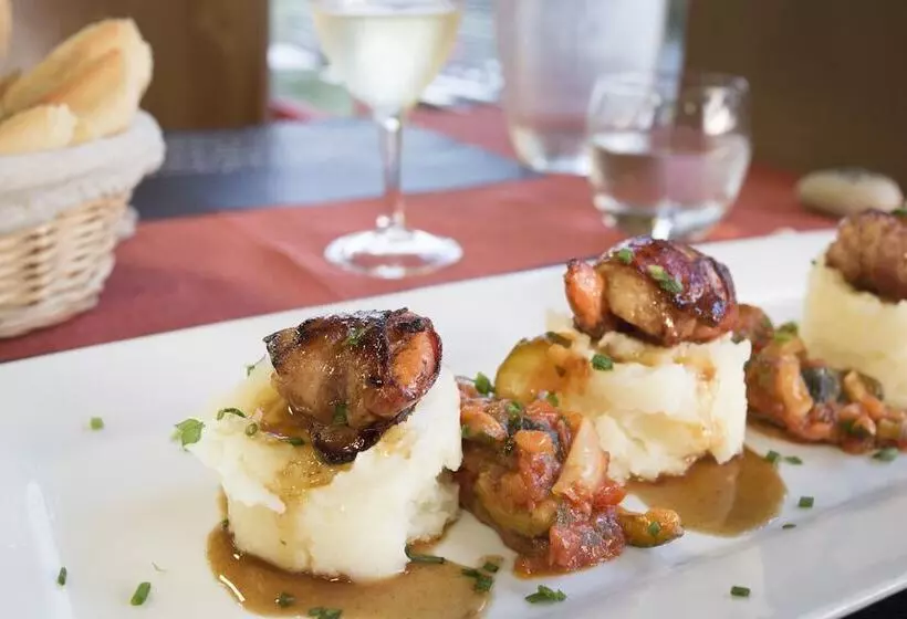 בית מלון כפרי Hôtel Les Gens De Mer Lorient By Popinns