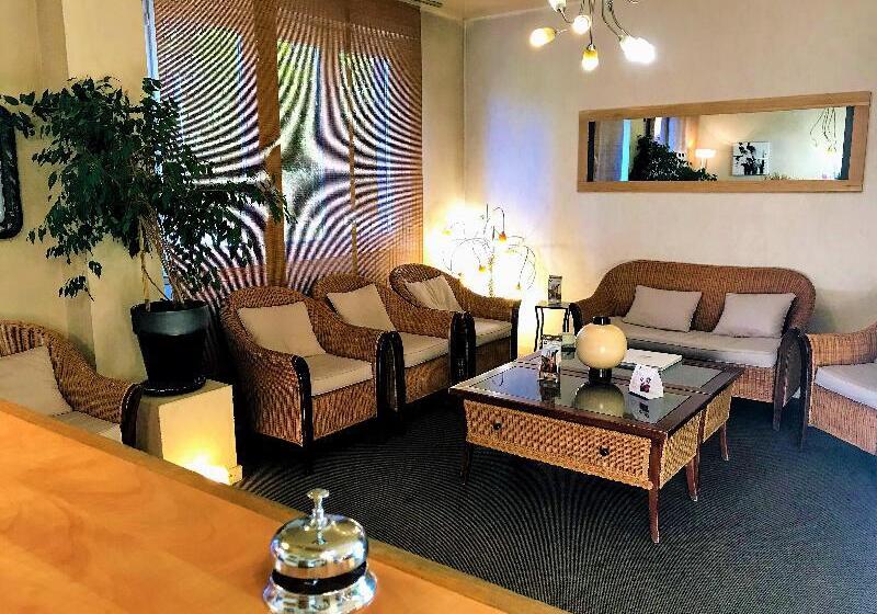 ホテル The Originals City, Hôtel Rive Droite, Albi Quartier Madeleine