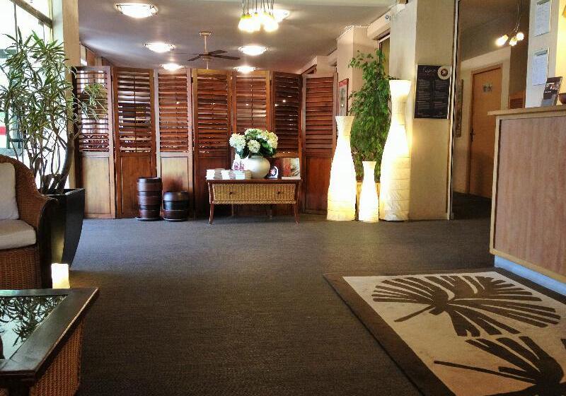 ホテル The Originals City, Hôtel Rive Droite, Albi Quartier Madeleine