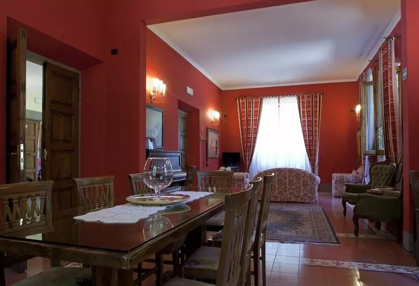 호텔 Villa Saulina