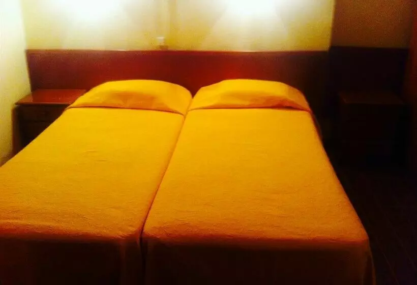 פנסיון Casa de Hóspedes Modelo