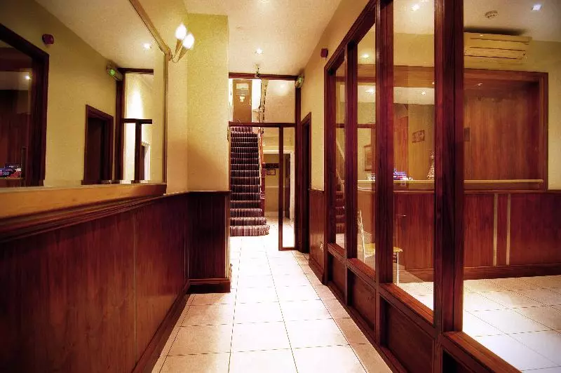 Westbury Hotel Kensington