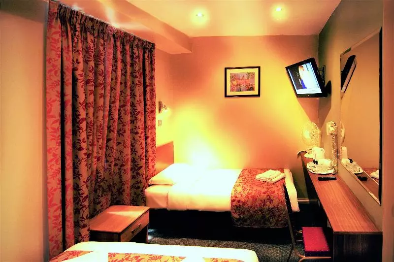Westbury Hotel Kensington