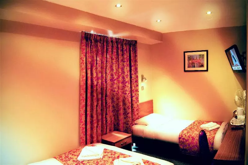 Westbury Hotel Kensington
