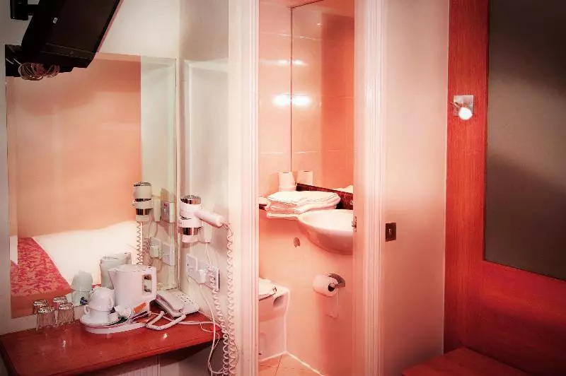 Westbury Hotel Kensington