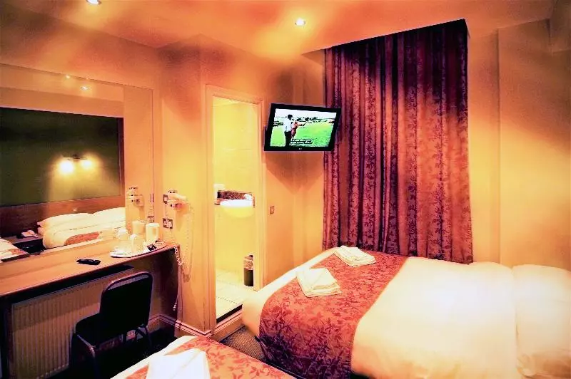 Westbury Hotel Kensington