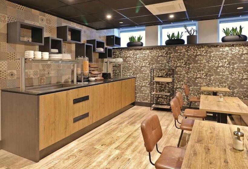 הוסטל Xo Hotel Inner