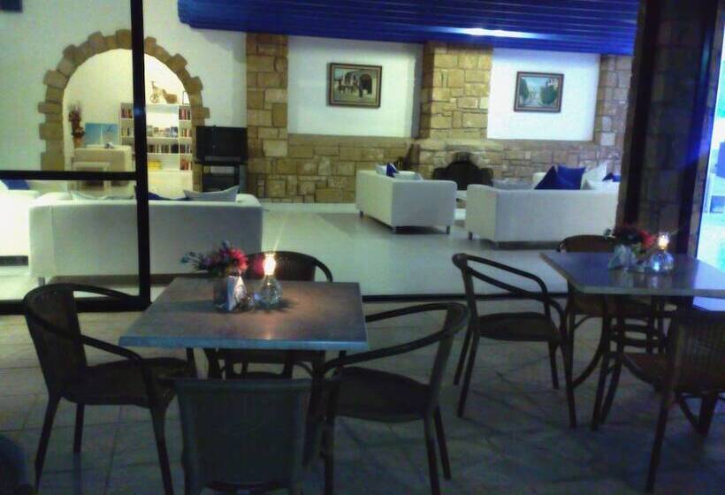 Hilltop Gardens Hotel Apartments