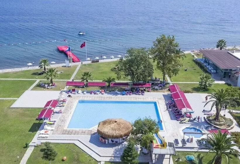 Ra Resort Otel