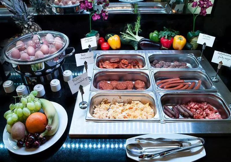 Grand Hotel Downtown