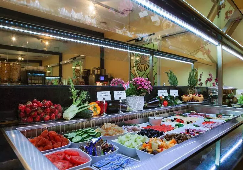 Grand Hotel Downtown