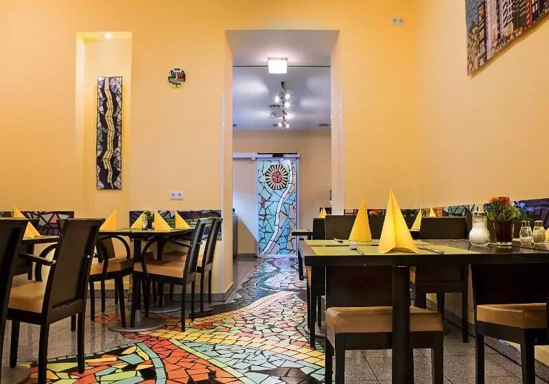 Grand Hotel Downtown