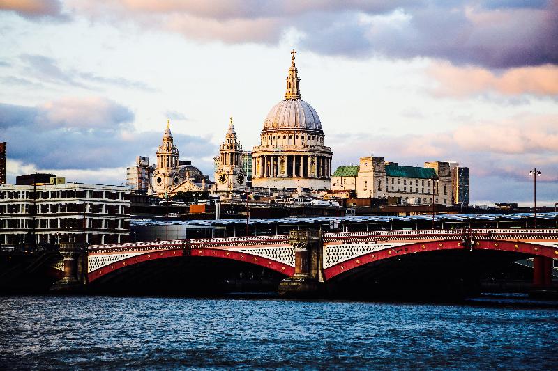 هتل Holiday Inn London Brentford Lock, An Ihg