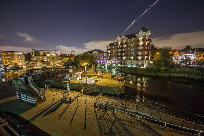 호텔 Holiday Inn London Brentford Lock, An Ihg