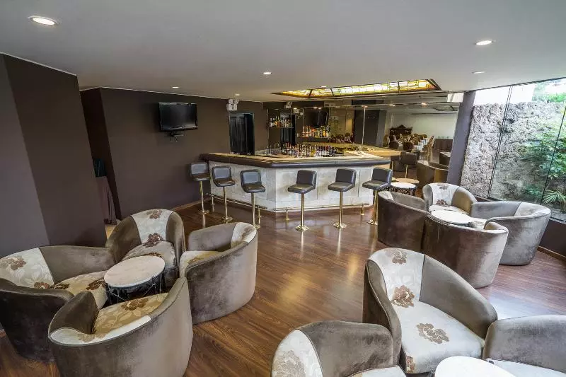 Отель Jose Antonio Executive