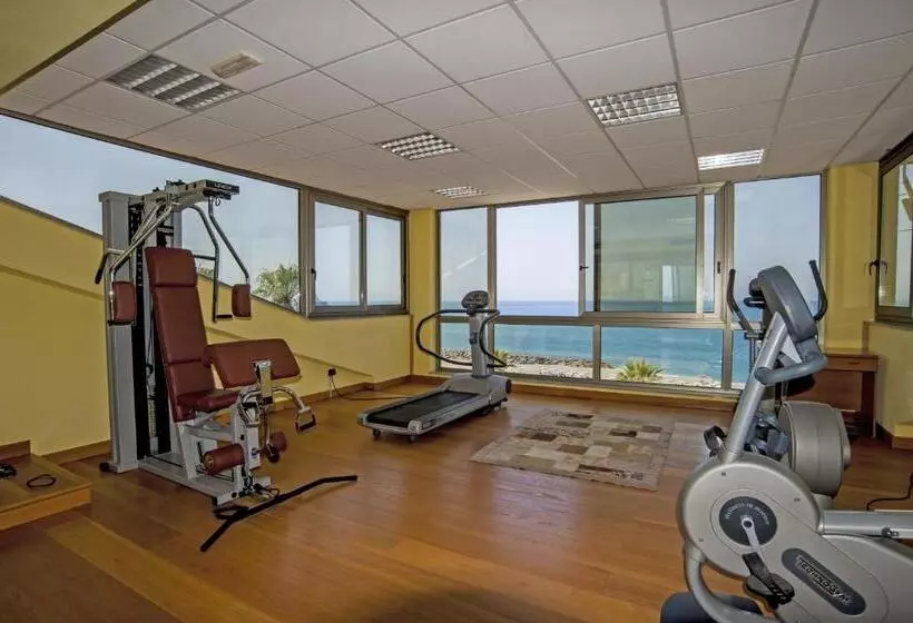 Отель La Tonnara