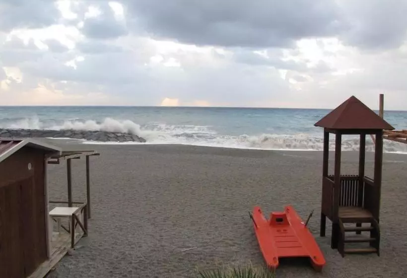 Отель La Tonnara