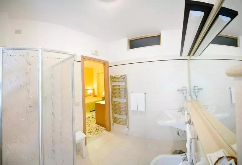 Отель La Tonnara