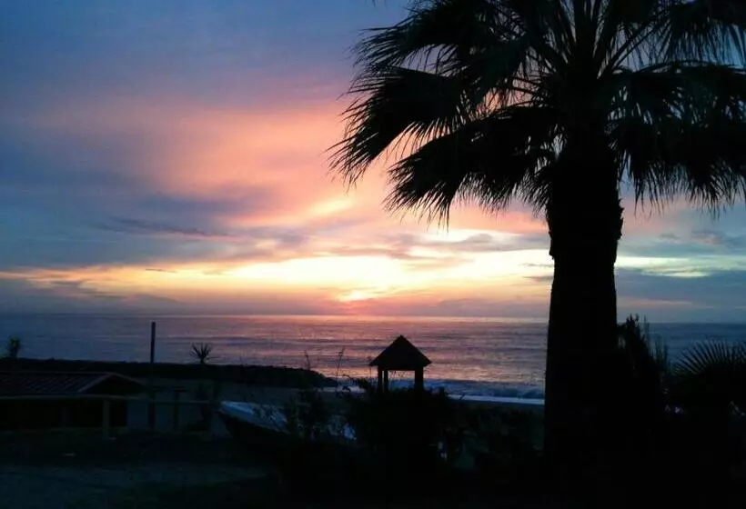 Отель La Tonnara