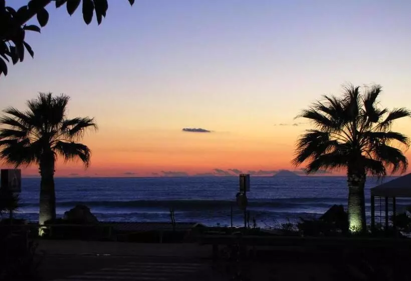 Отель La Tonnara