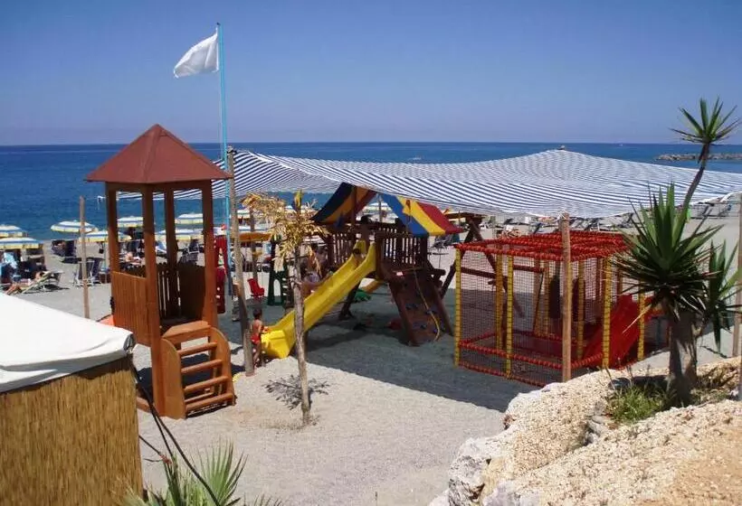 Отель La Tonnara