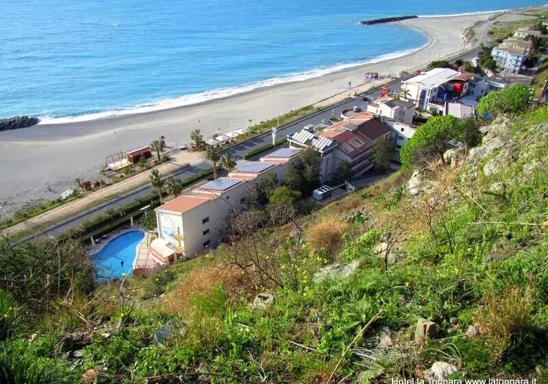 Отель La Tonnara