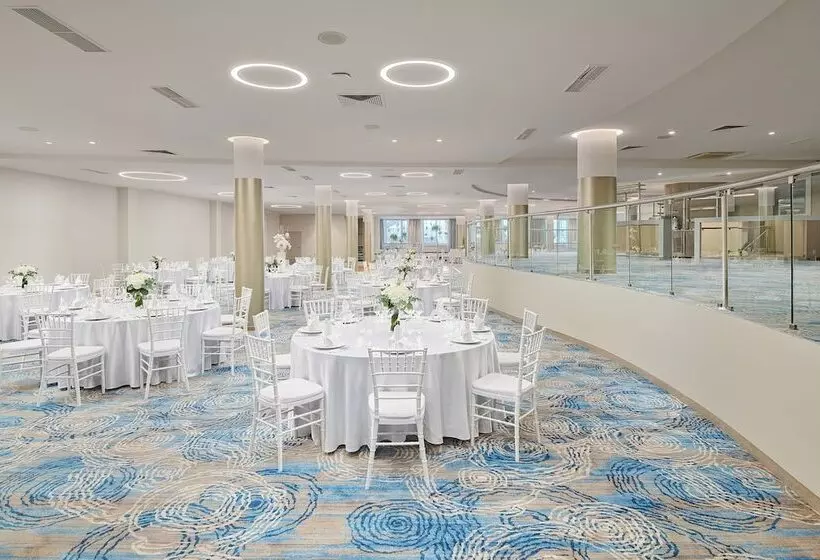 호텔 Le Méridien Lav, Split