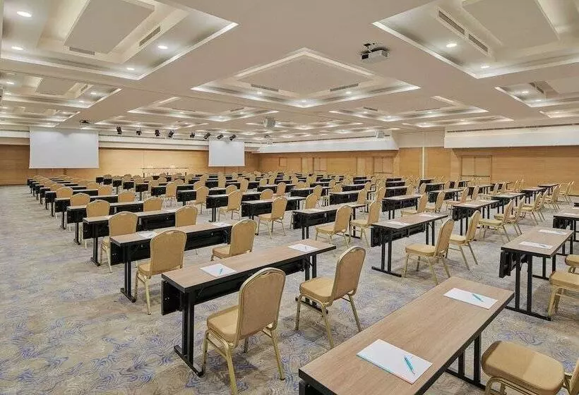 호텔 Le Méridien Lav, Split