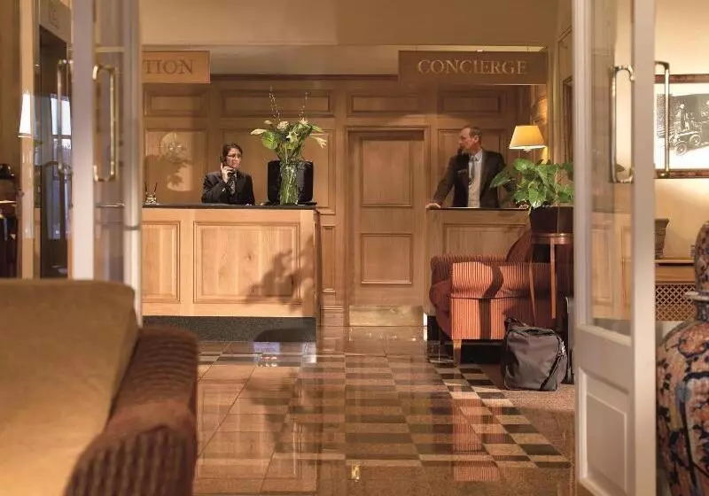 Macdonald Old England Hotel & Spa