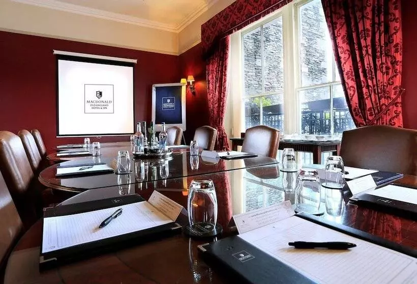 Macdonald Old England Hotel & Spa