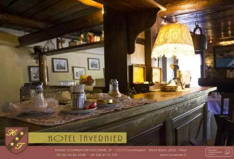 Отель Tavernier