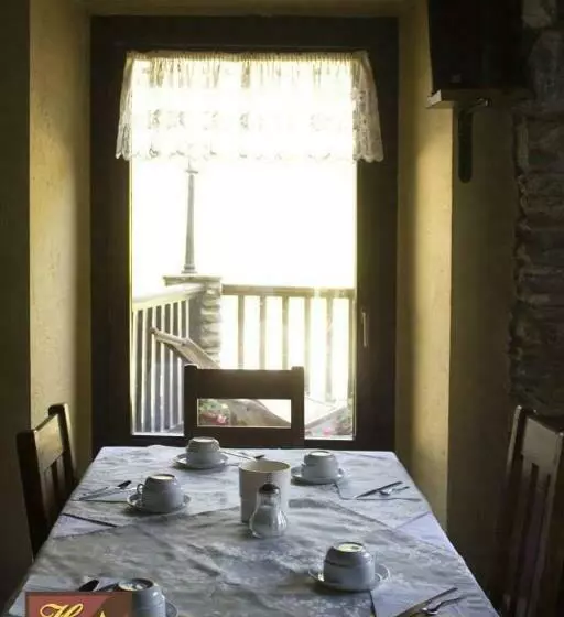 Отель Tavernier