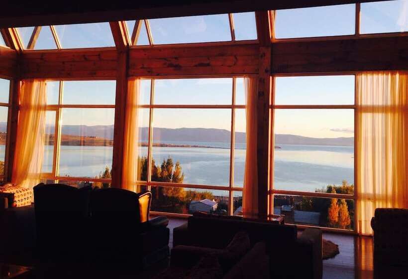هتل Terrazas Del Calafate