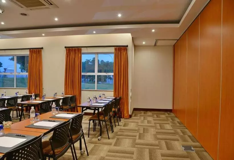 호텔 Town Lodge George