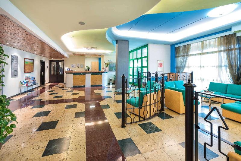 Hotel West Point Airport