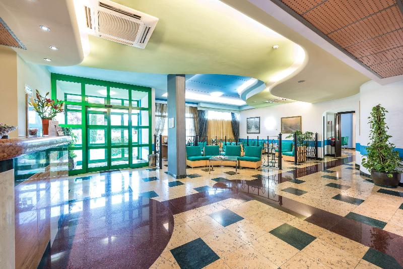 Hotel West Point Airport