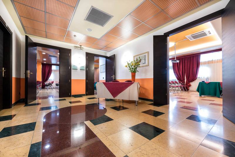 Hotel West Point Airport