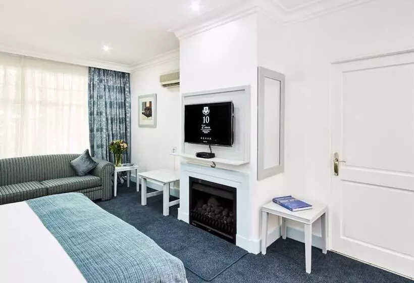 Отель 10 2nd Avenue Houghton Estate By Dream Resorts