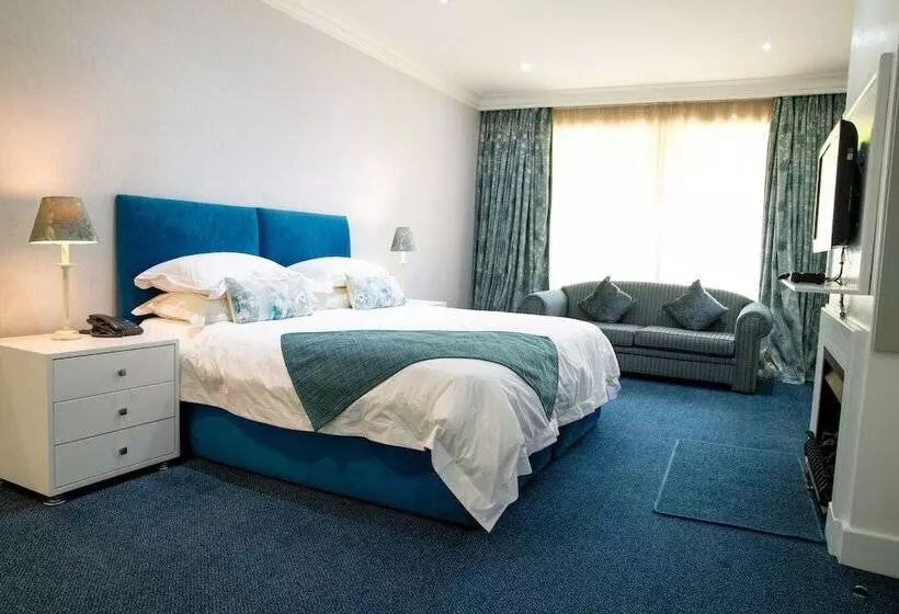 Отель 10 2nd Avenue Houghton Estate By Dream Resorts